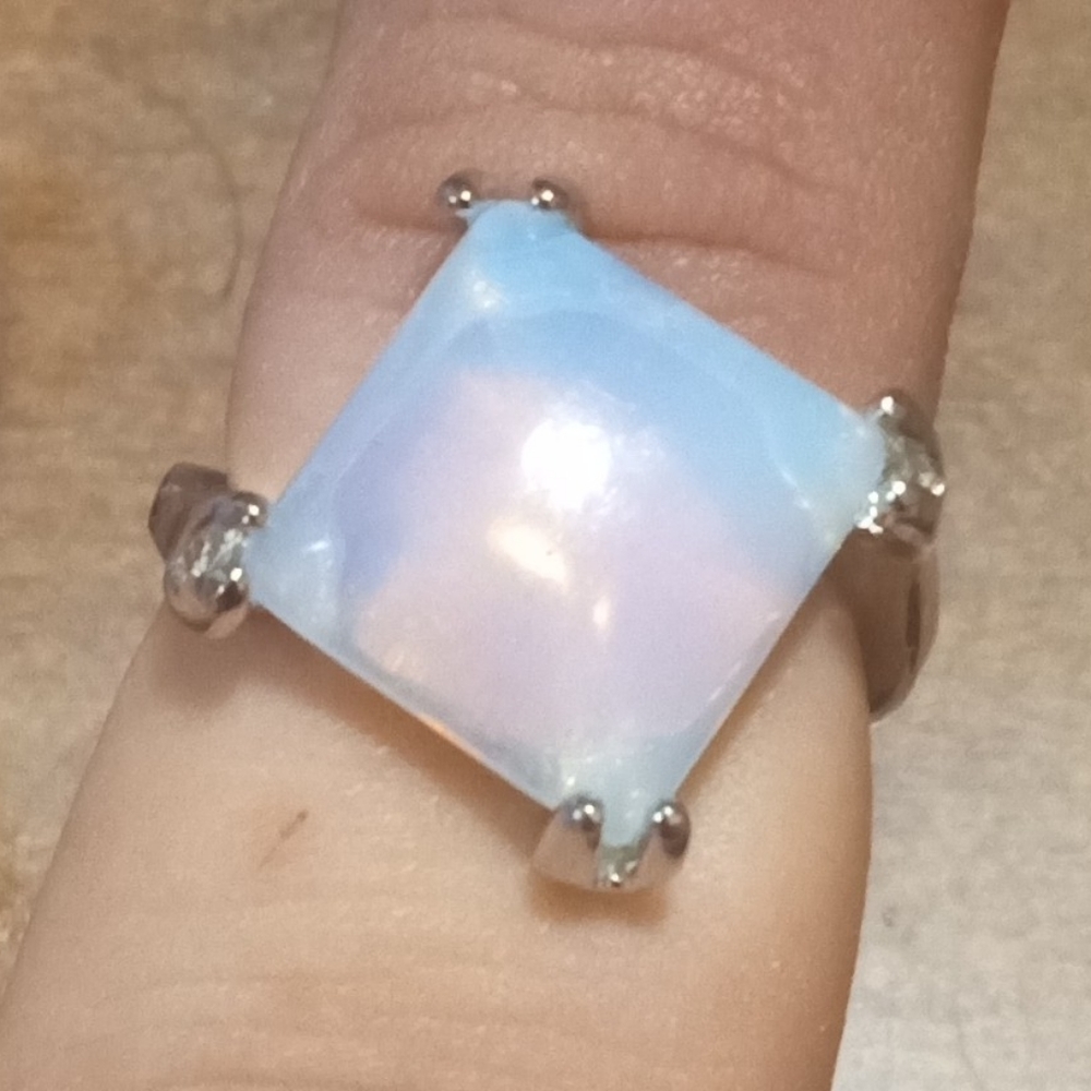 New Sterling Silver Rainbow Moonstone Ring